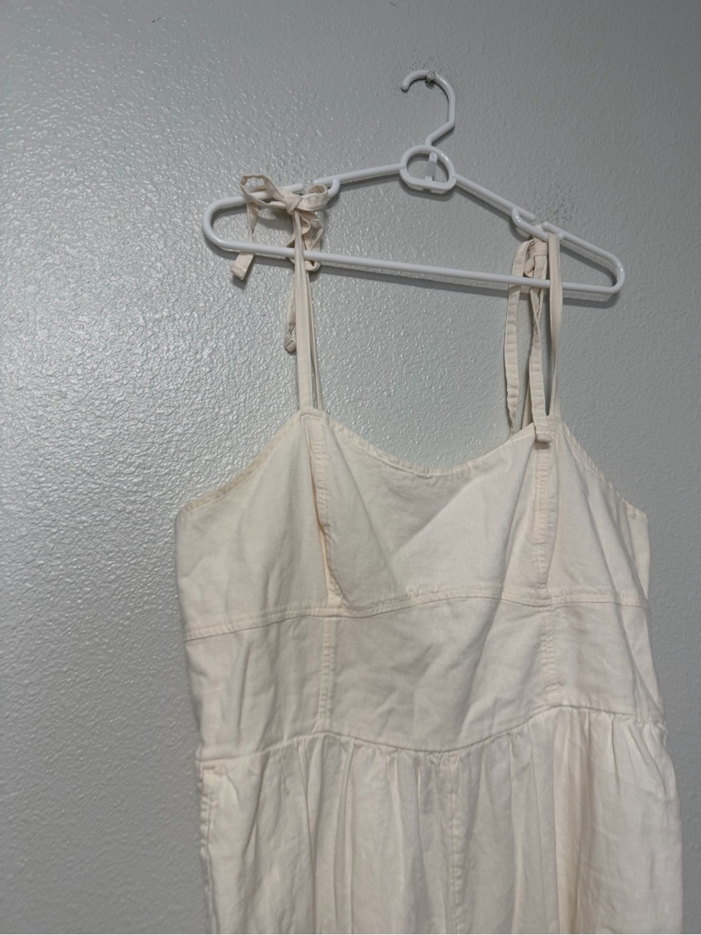 Old Navy Cream Wide-Leg Jumpsuit with Tie Straps SZ XL - Picture 3 of 11